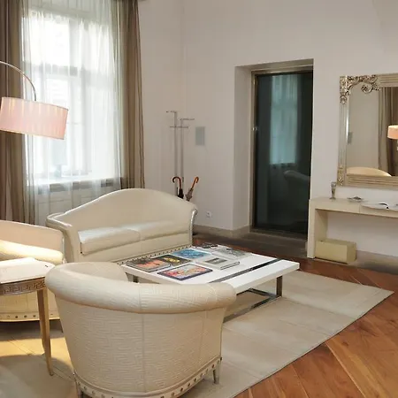 Royal Road Appartamento *
